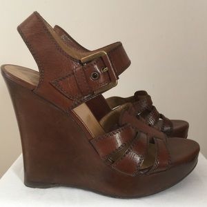 Stuart Weitzman shoe. Size 6.5. Worn once.